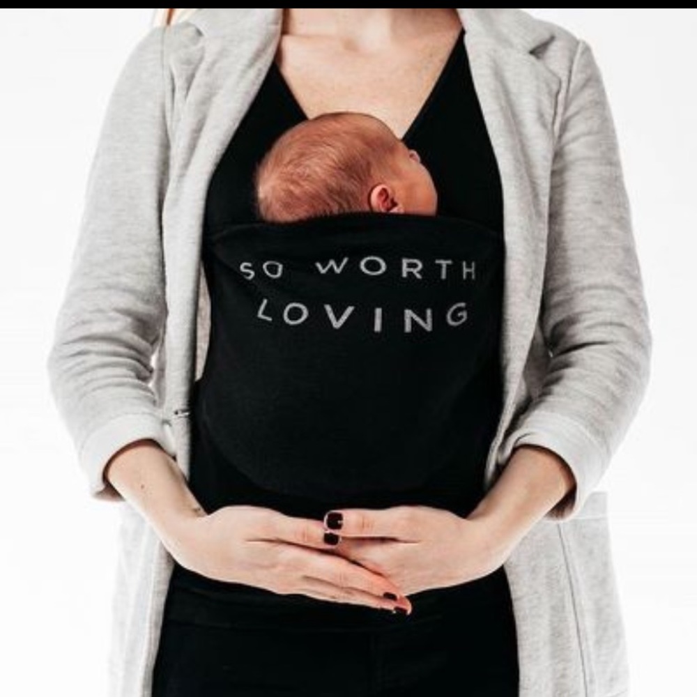 Lalabu soothe shirt Sz L NWOT. Carrier shirt/bra